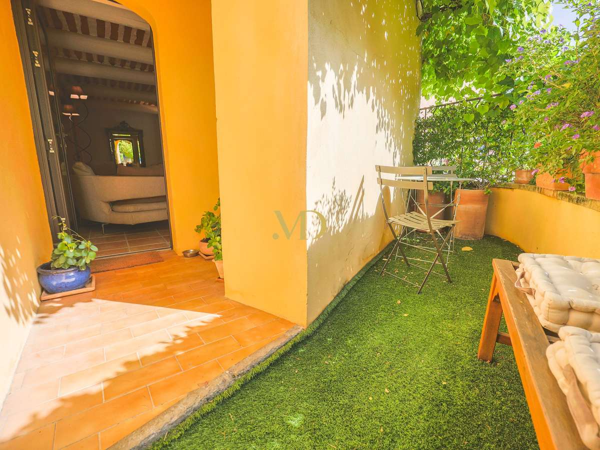 House Roussillon