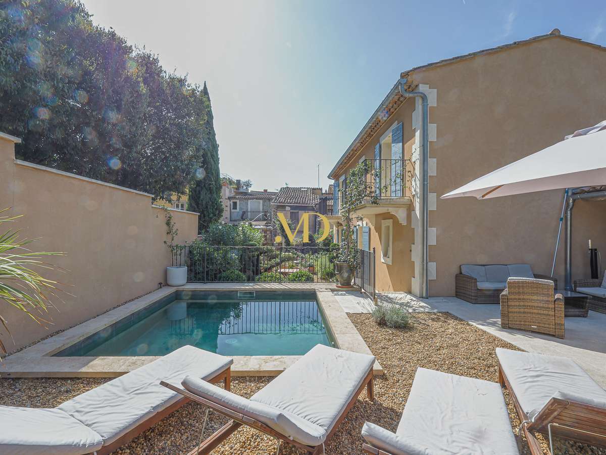 House Roussillon