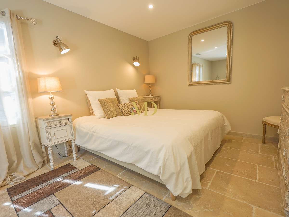 House Roussillon