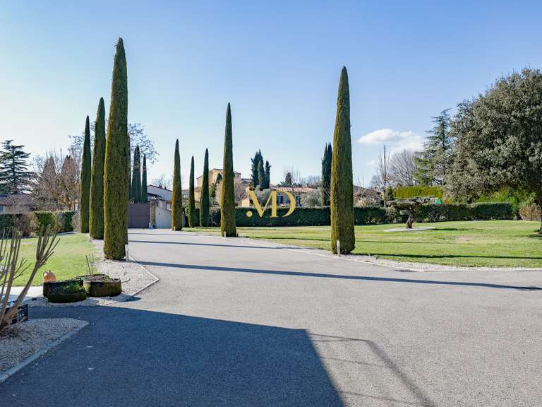 Maison Roussillon - 4 chambres - 278m²