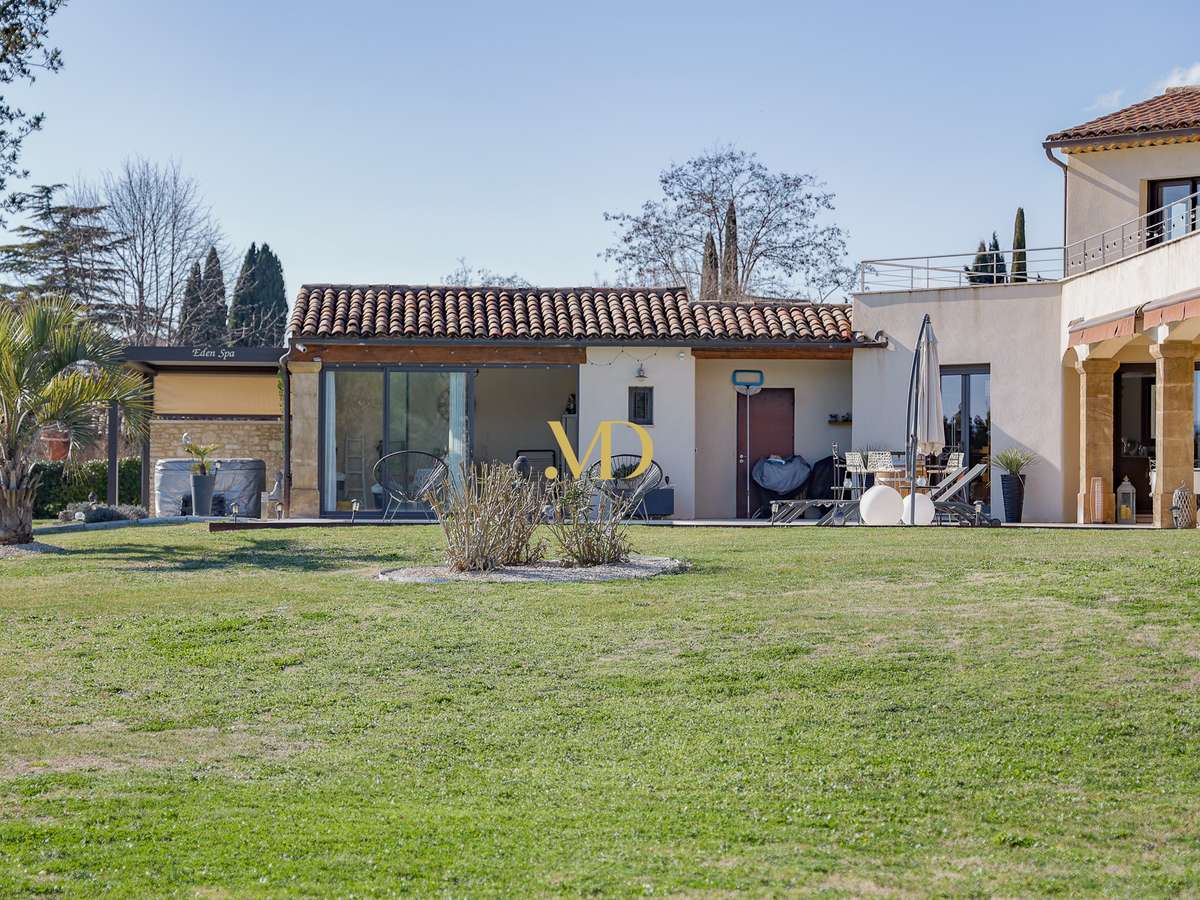 Maison Roussillon