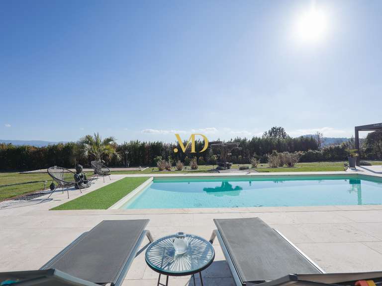 Maison Roussillon - 4 chambres - 278m²