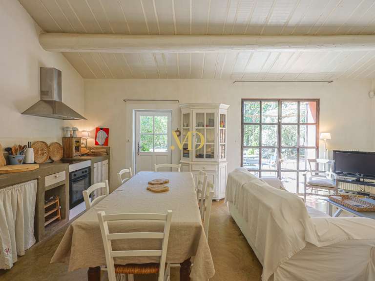 Maison Roussillon - 5 chambres - 175m²