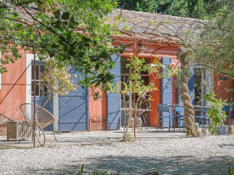Maison Roussillon - 5 chambres - 175m²