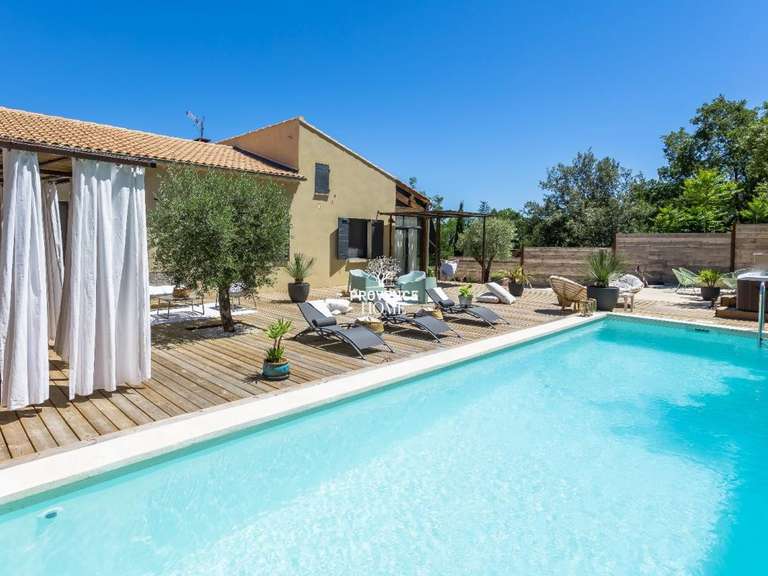 Propriété Roussillon - 5 chambres - 215m²