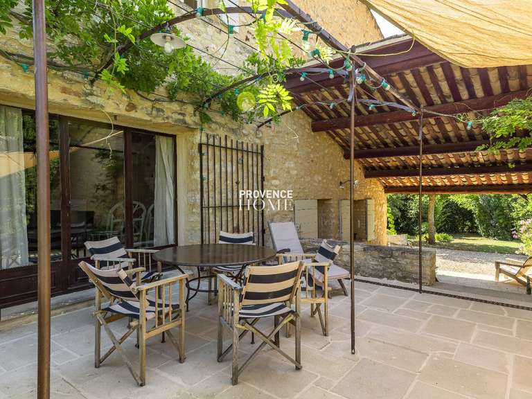 Propriété Roussillon - 6 chambres - 255m²