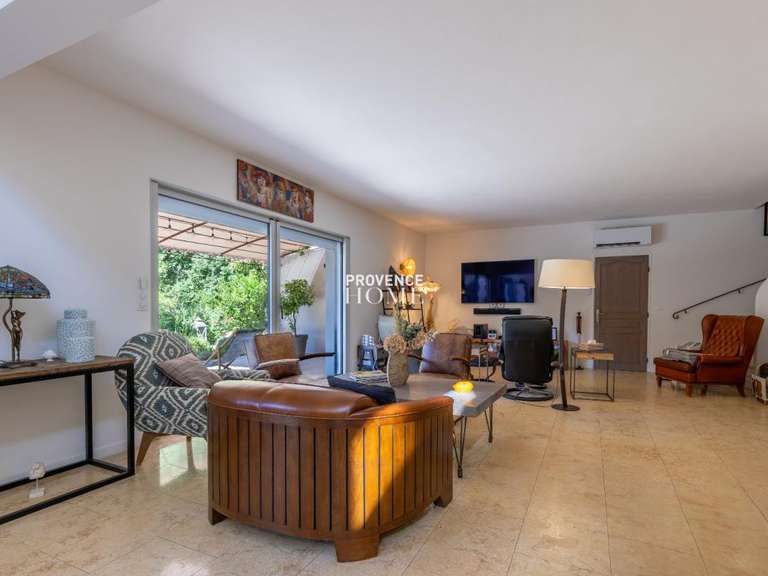 Propriété Roussillon - 4 chambres - 220m²