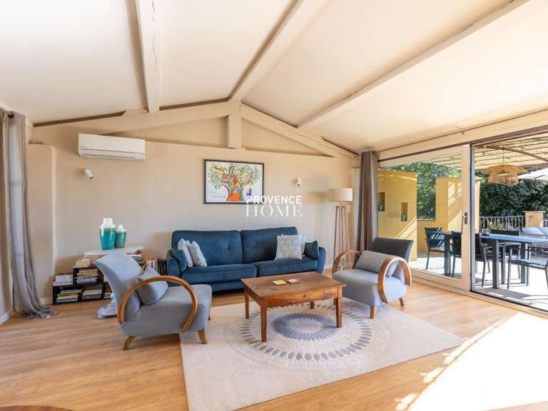 Propriété Roussillon - 7 chambres - 346m²