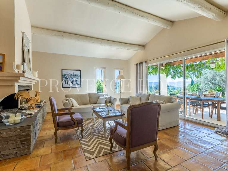 Propriété Roussillon - 7 chambres - 346m²