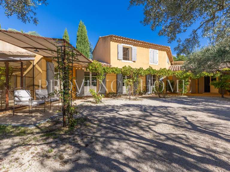 Propriété Roussillon - 7 chambres - 346m²