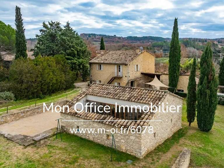 Propriété Roussillon - 7 chambres - 255m²