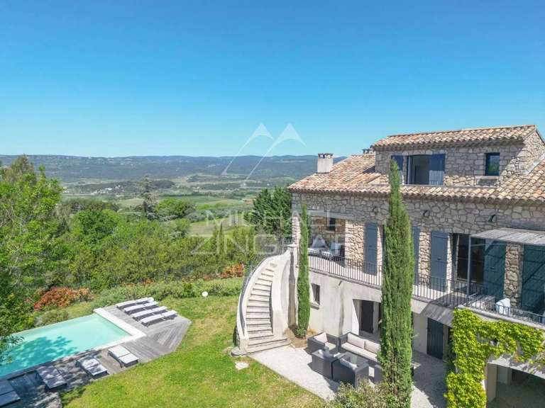 Propriété Roussillon - 5 chambres - 292m²