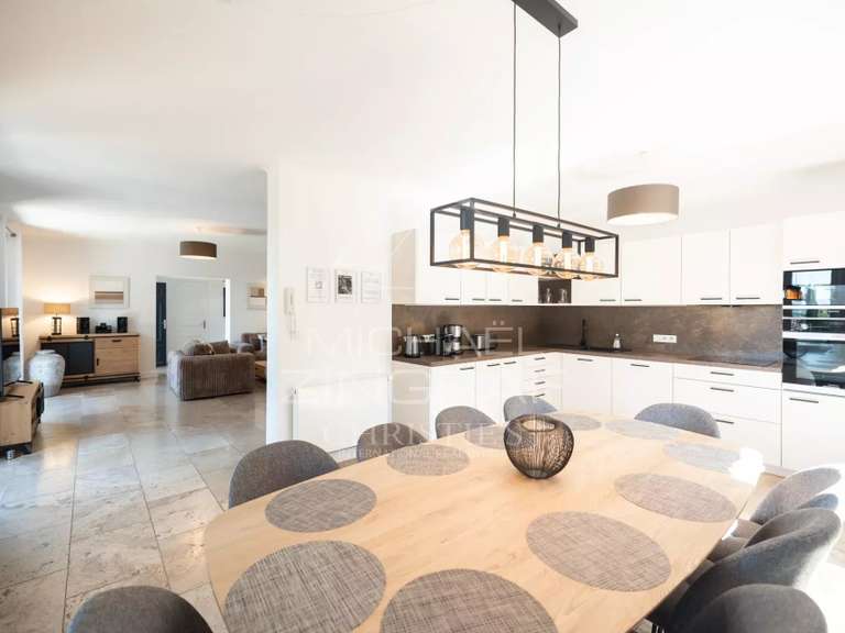 Propriété Roussillon - 5 chambres - 292m²