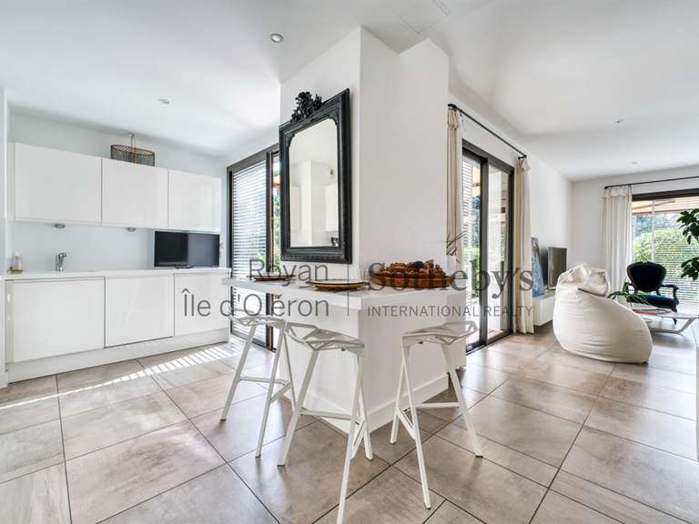 Apartment Royan - 2 bedrooms - 105m²