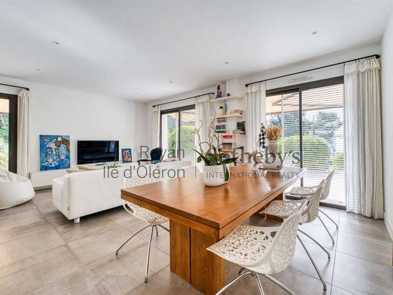 Apartment Royan - 2 bedrooms - 105m²