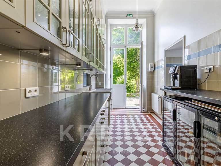 Château Royan - 11 chambres - 980m²