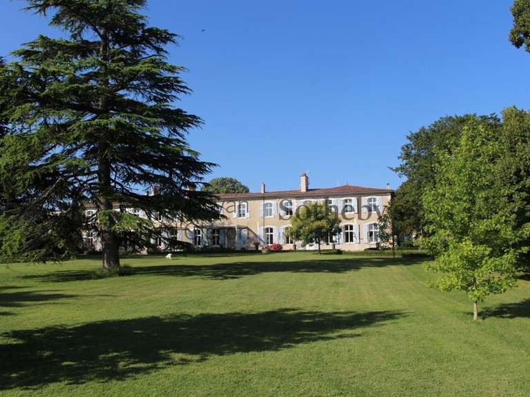 Castle Royan - 11 bedrooms - 980m²