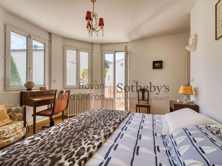 House Royan - 6 bedrooms - 201m²