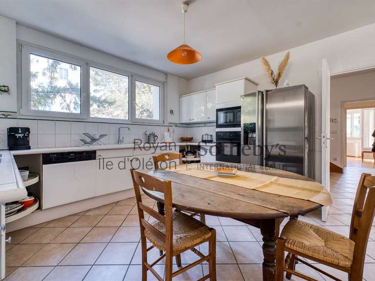 House Royan - 6 bedrooms - 201m²