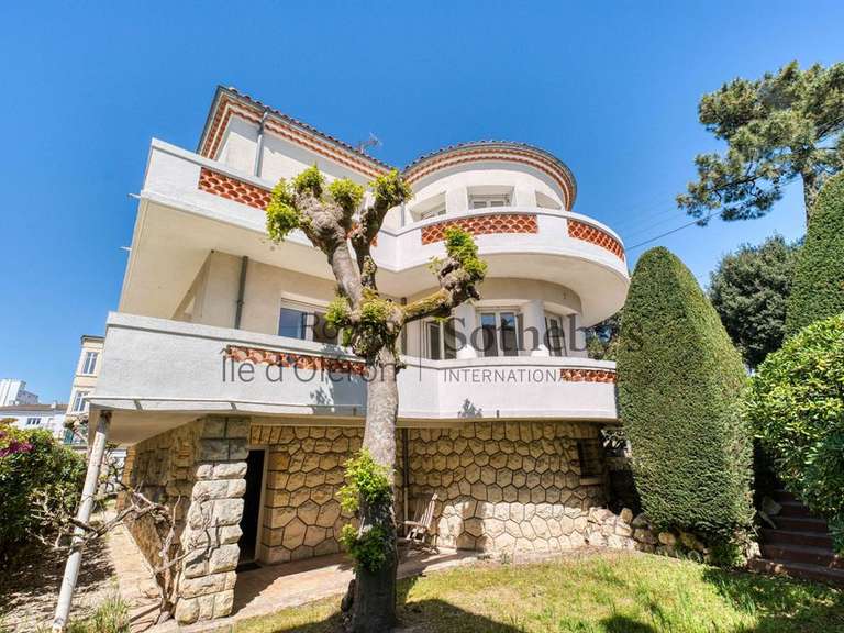 House Royan - 6 bedrooms - 201m²