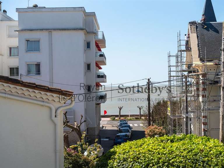 House Royan - 6 bedrooms - 201m²