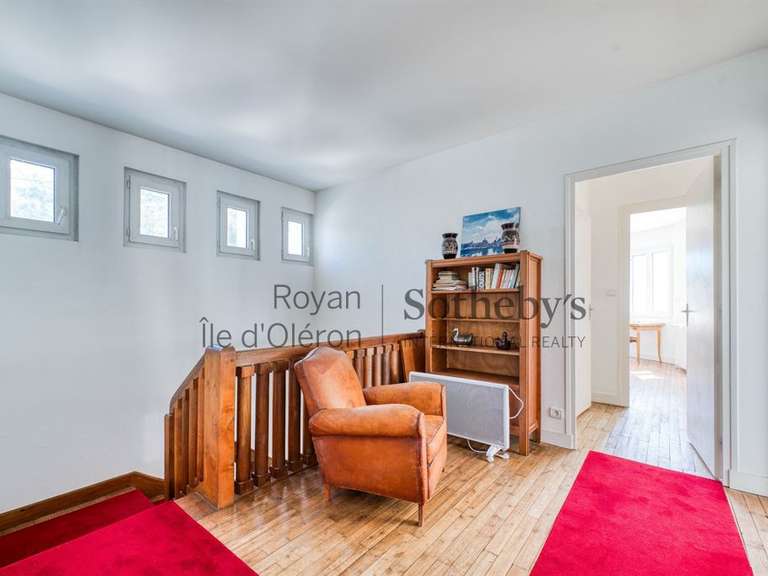 House Royan - 6 bedrooms - 201m²