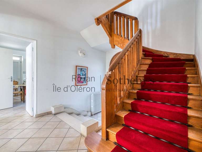 House Royan - 6 bedrooms - 201m²