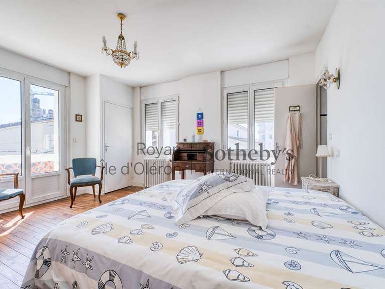 House Royan - 6 bedrooms - 201m²