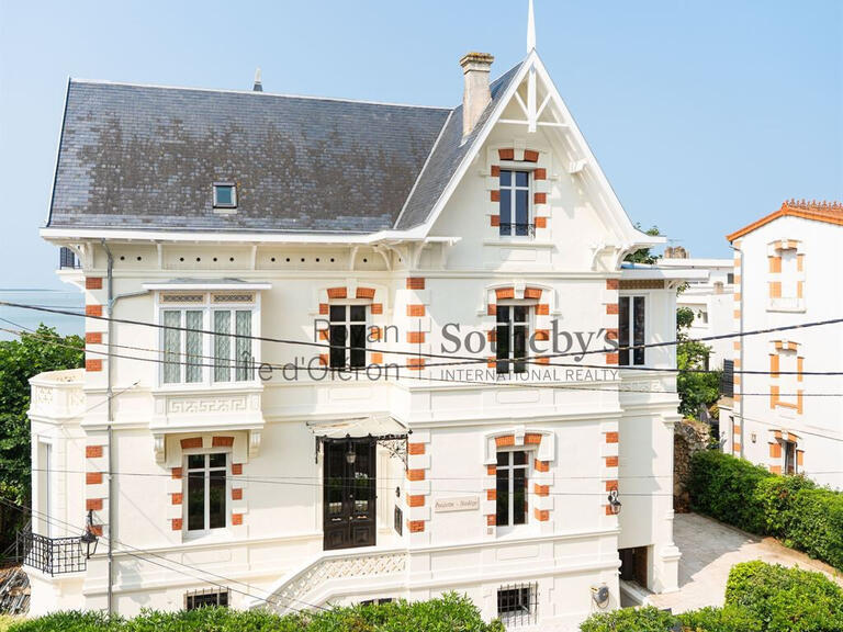 House Royan - 6 bedrooms - 223m²