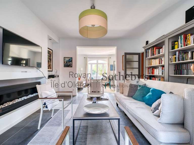 House Royan - 6 bedrooms - 333m²