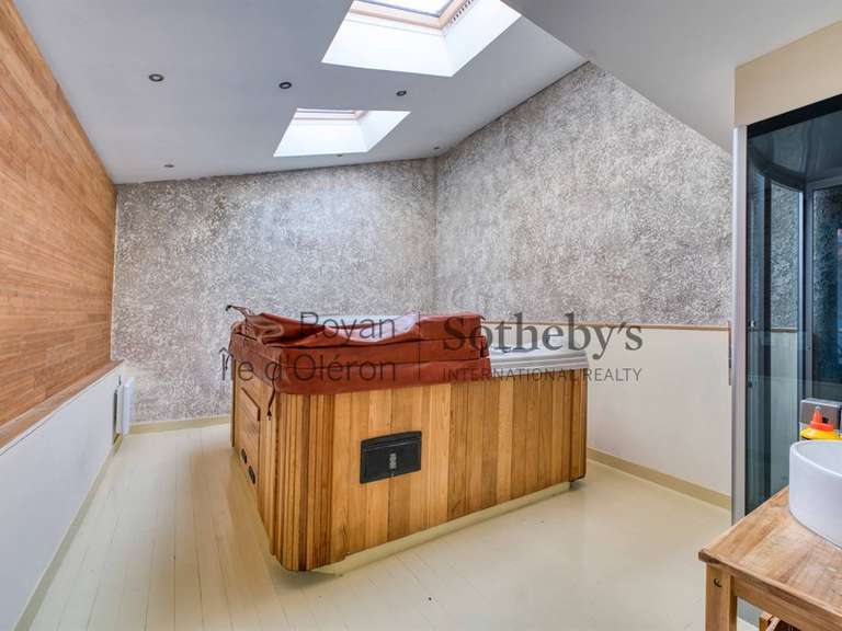 House Royan - 6 bedrooms - 333m²