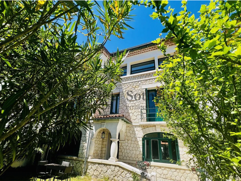 House Royan - 6 bedrooms - 333m²