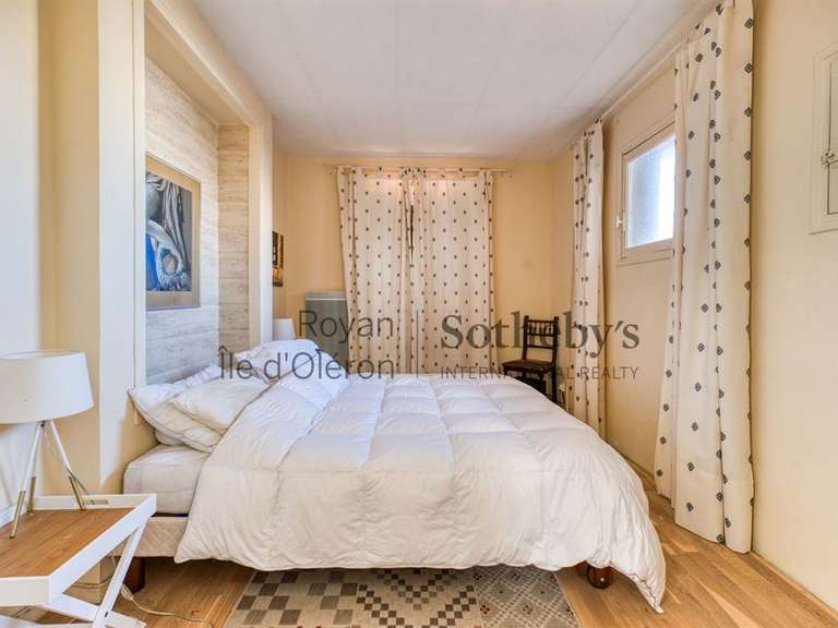 House Royan - 6 bedrooms - 333m²
