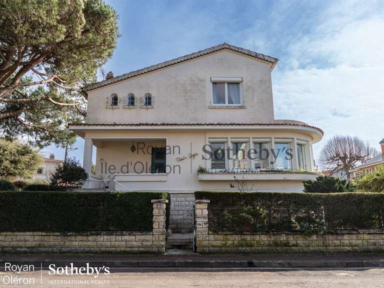 House Royan - 6 bedrooms - 240m²