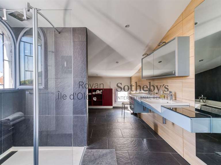Maison Royan - 5 chambres - 218m²