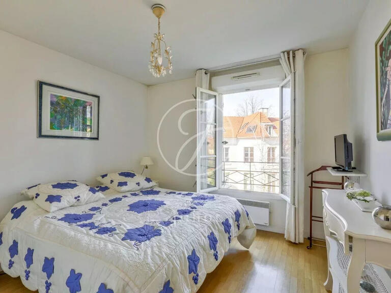 Appartement Rueil-Malmaison - 3 chambres - 119m²