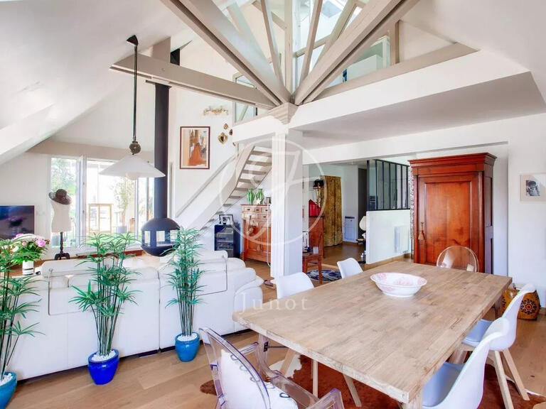 Apartment Rueil-Malmaison - 3 bedrooms - 173m²
