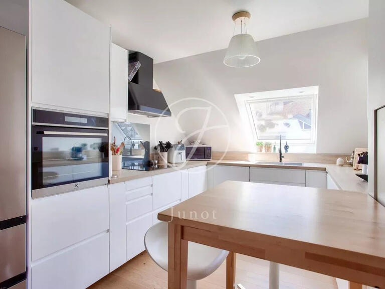 Apartment Rueil-Malmaison - 3 bedrooms - 173m²