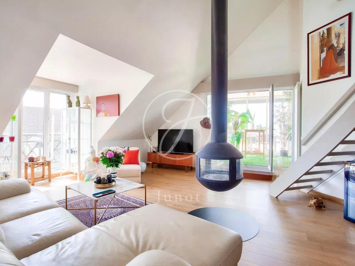Apartment Rueil-Malmaison