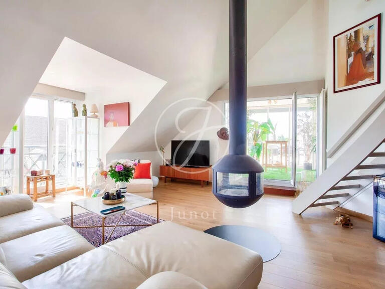 Apartment Rueil-Malmaison - 3 bedrooms - 173m²