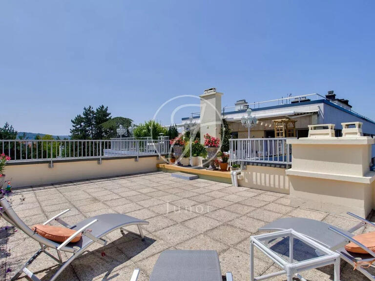 Appartement Rueil-Malmaison - 2 chambres - 141m²