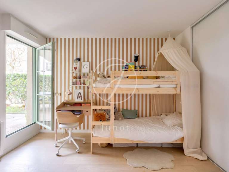 Appartement Rueil-Malmaison - 3 chambres - 107m²