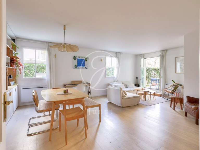 Appartement Rueil-Malmaison - 3 chambres - 107m²