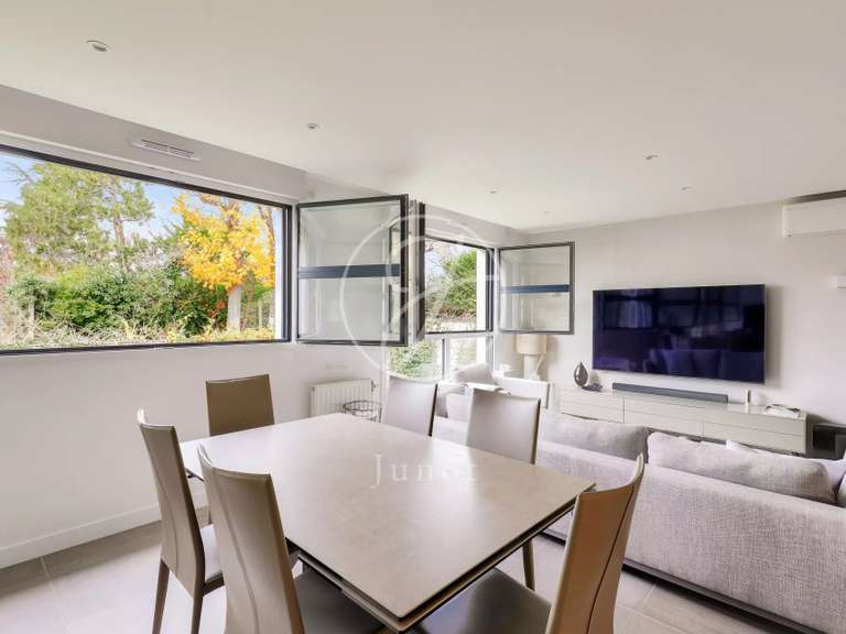 Appartement Rueil-Malmaison - 3 chambres - 123m²