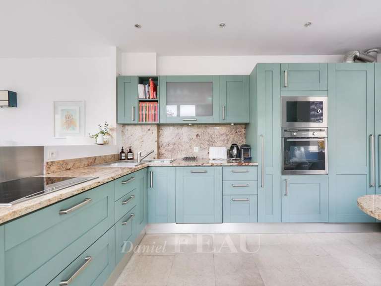 Apartment Rueil-Malmaison - 3 bedrooms - 172m²