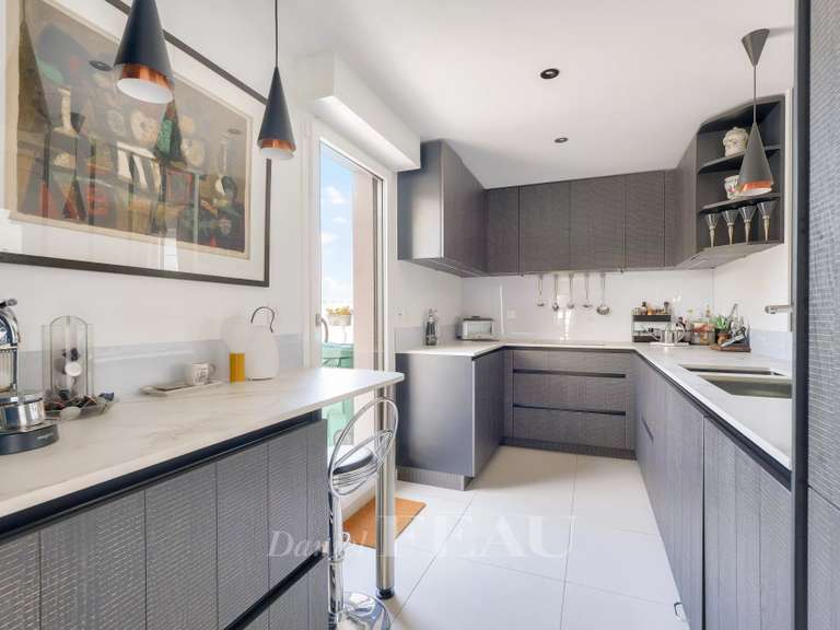 Appartement Rueil-Malmaison - 2 chambres - 111m²