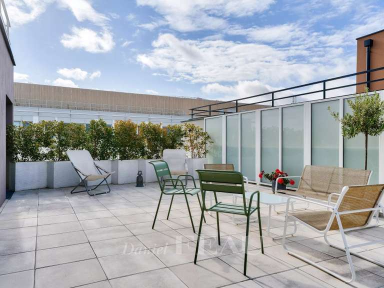 Appartement Rueil-Malmaison - 2 chambres - 111m²