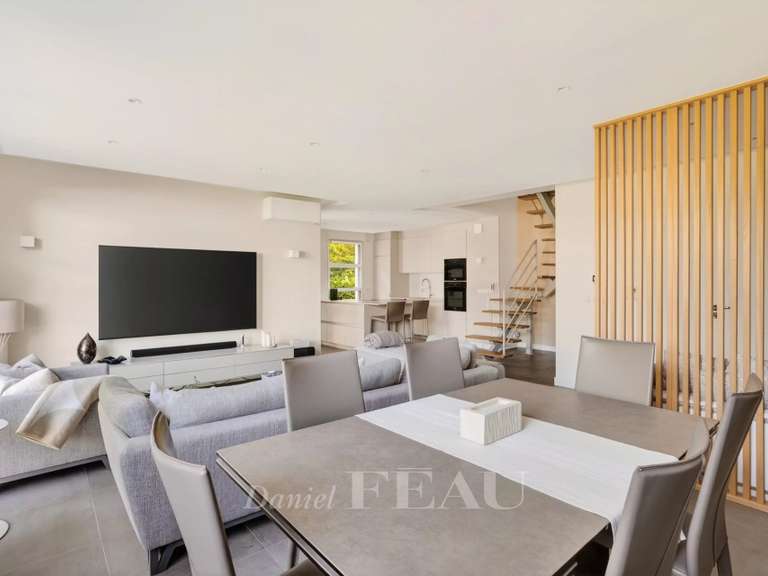 Apartment Rueil-Malmaison - 3 bedrooms - 101m²