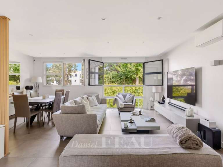 Apartment Rueil-Malmaison - 3 bedrooms - 101m²