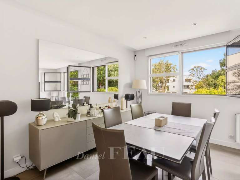 Apartment Rueil-Malmaison - 3 bedrooms - 101m²